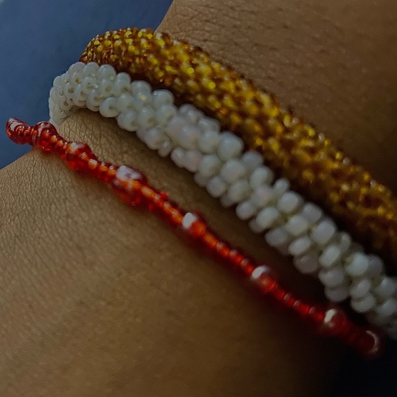 Red handmade basic by very cute bracelet, NON turnishing - Picture 3 of 3